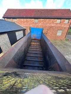 Lowlander 120 Dung Spreader