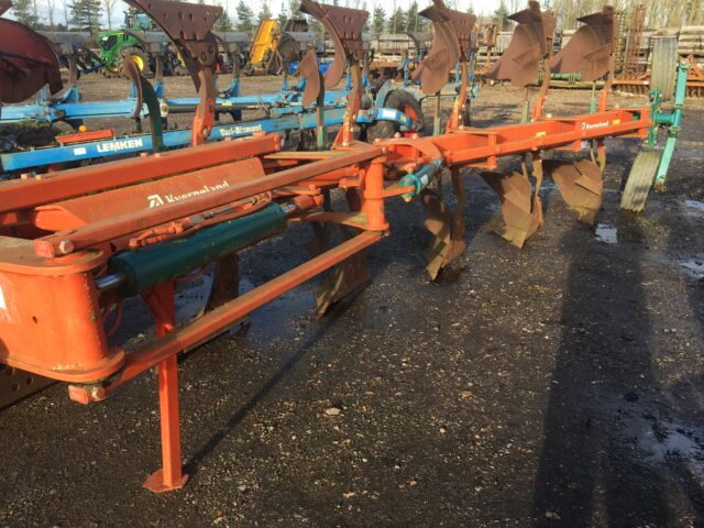 Kverneland plough
