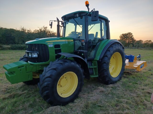 John Deere 6430