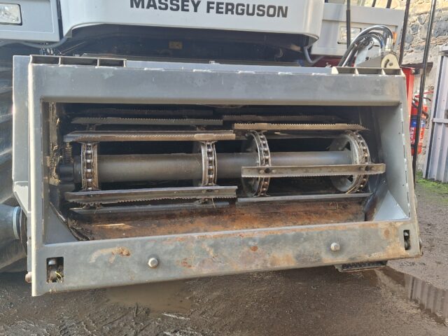 Massey Ferguson Combine