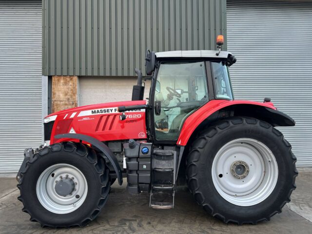 MASSEY FERGUSON 7620