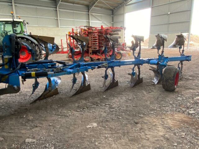 2013 Lemken Juwel 8 6 furrow plough