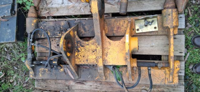 TG02318A JCB PIN & CONE HEADSTOCK