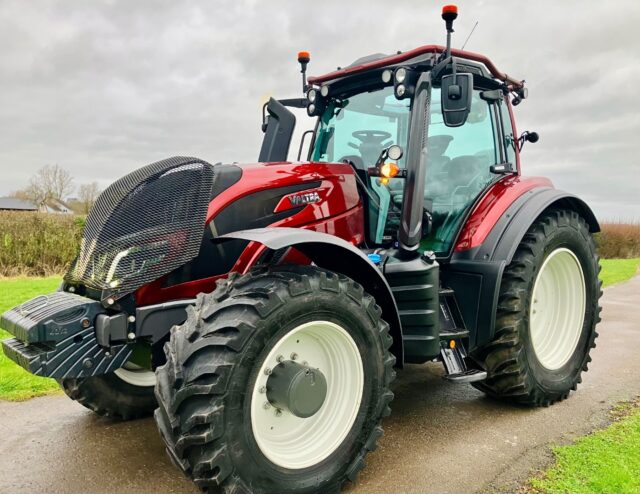 Valtra T235A
