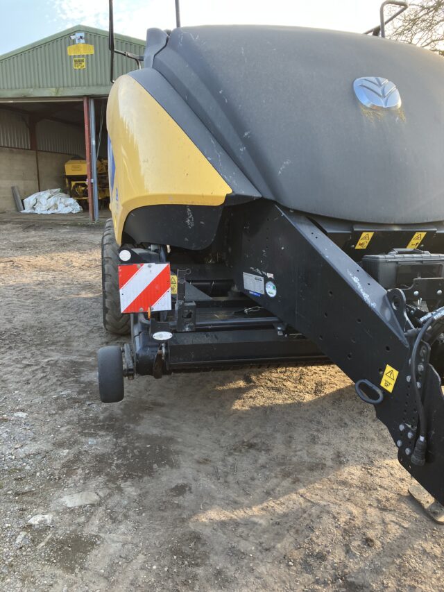 New Holland 1290 plus loop master