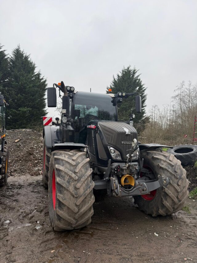T8011886 FENDT 724 VARIO GEN 6 TRACTOR