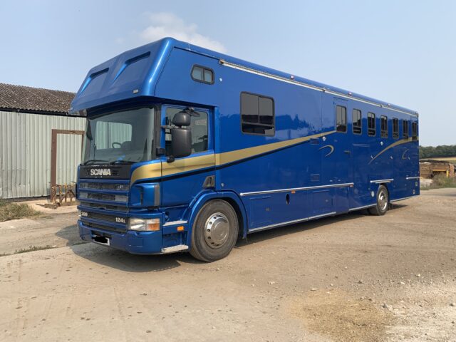 Scania 18 tonne horsebox
