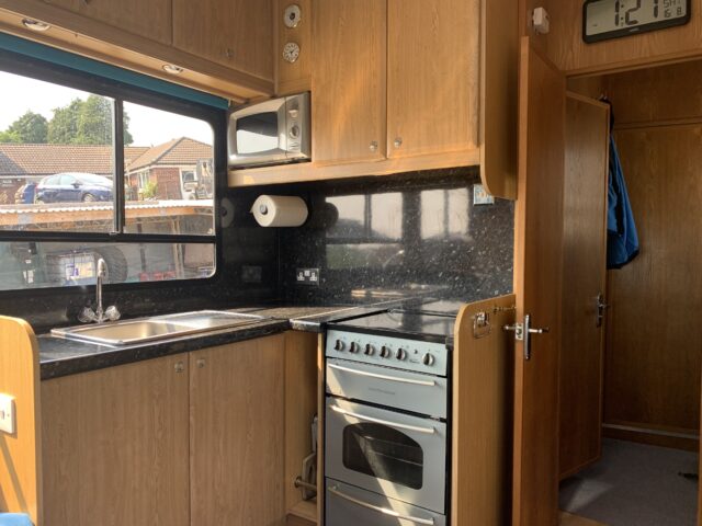 Scania 18 tonne horsebox