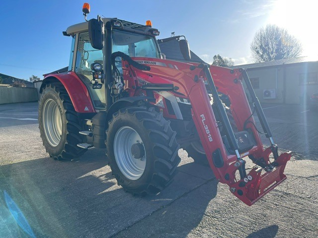 TE02345A MF5S.135 TRACTOR FL3819 LOADER