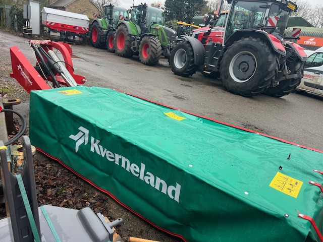 8M004122 KVERNELAND 2628M DISC MOWER