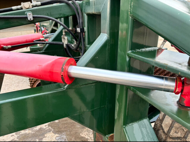 NRH 10.3m rollers w/ breakers