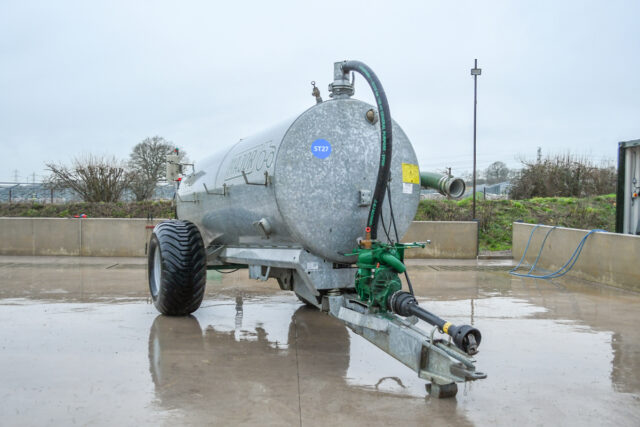 2022 Major 1700 Tanker