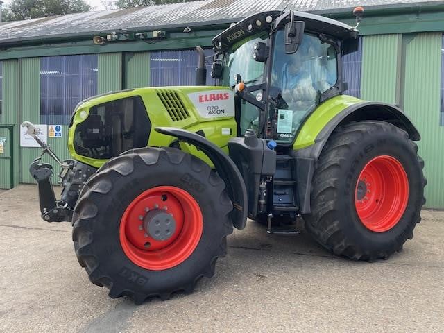 CLAAS AXION 870