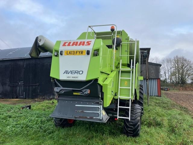 CLAAS AVERO 240