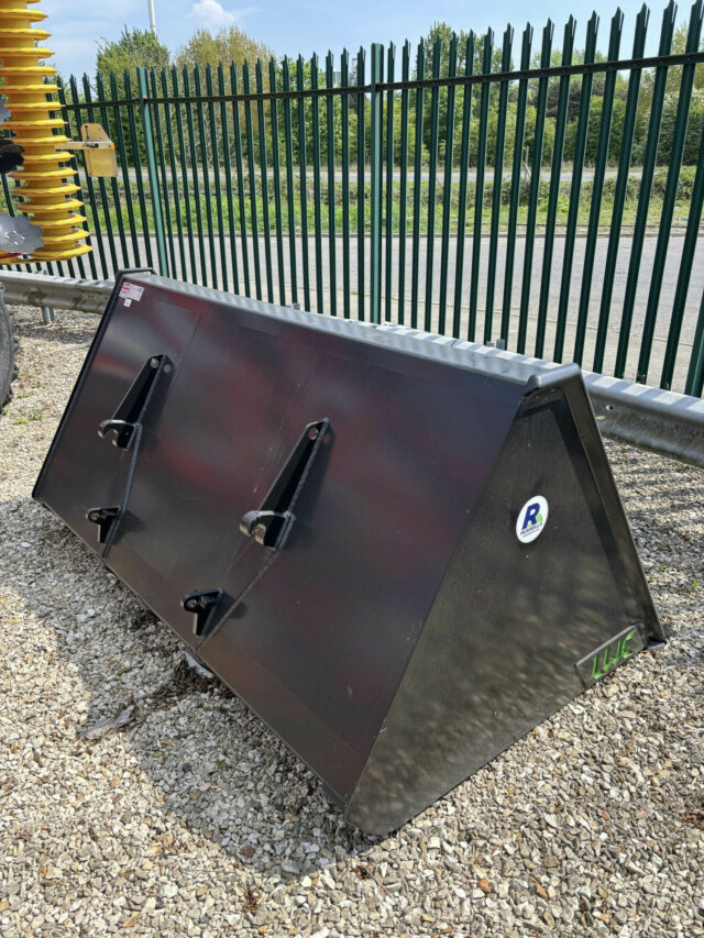 NEW LWC 7’6″ Bucket For Sale