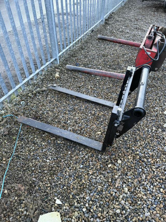 Manitou MLT625 Pallet Tines For Sale