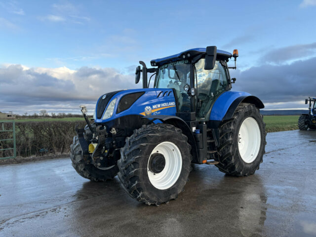 DUE IN: New Holland T7.210 Tractor For Sale