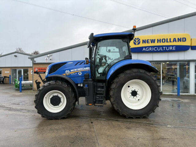 New Holland T7.225 Tractor For Sale
