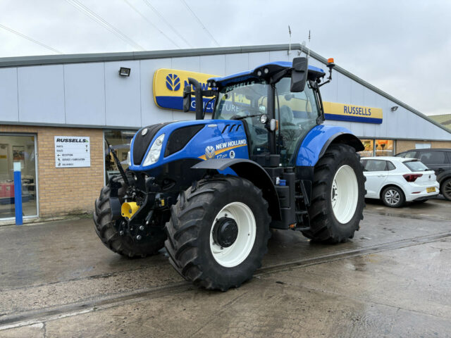 New Holland T7.225 Tractor For Sale