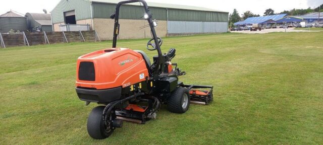 Jacobsen TR320