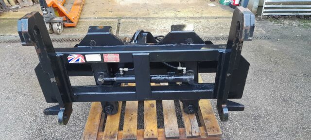 2022 Cherry Bale Squeeze CH30c on JCB