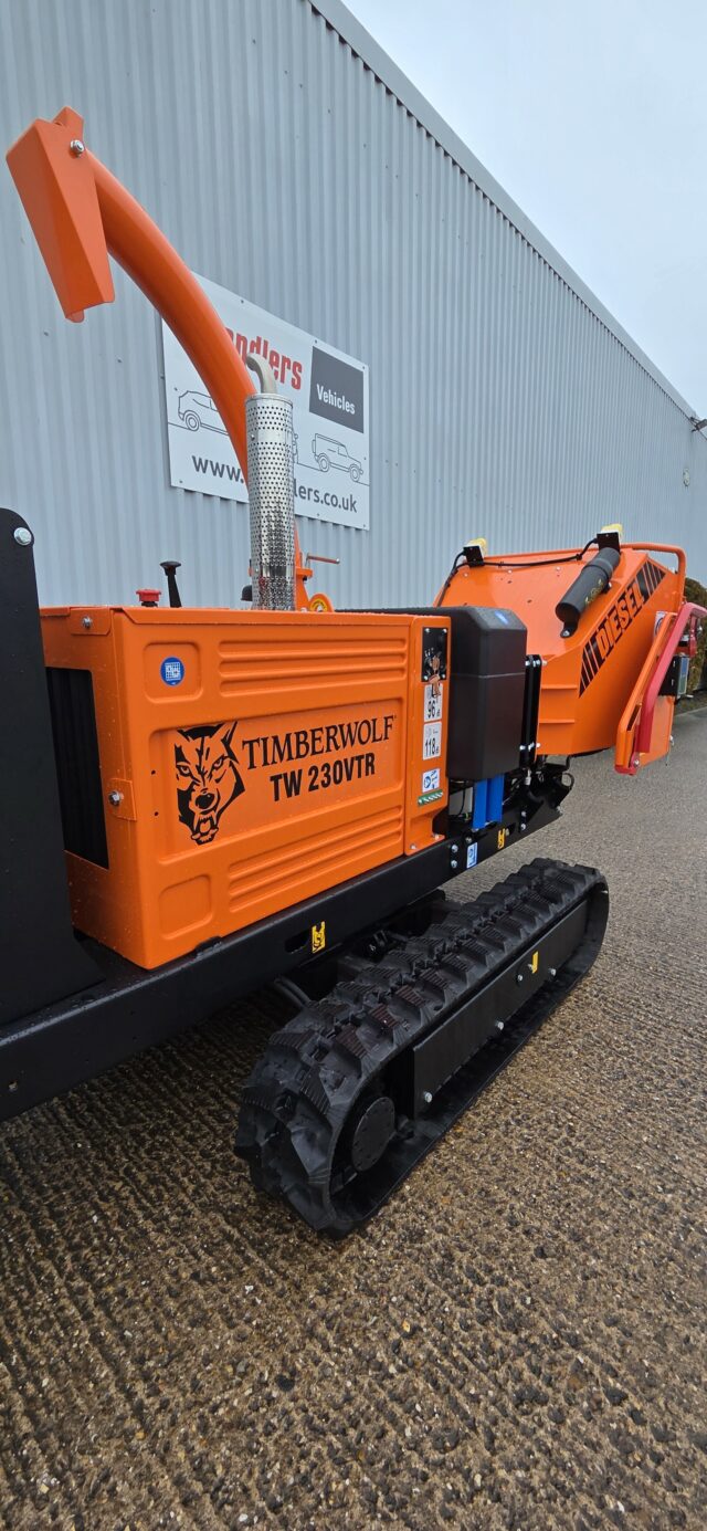2M041336 TIMBERWOLF TW230VTR WOODCHIPPER