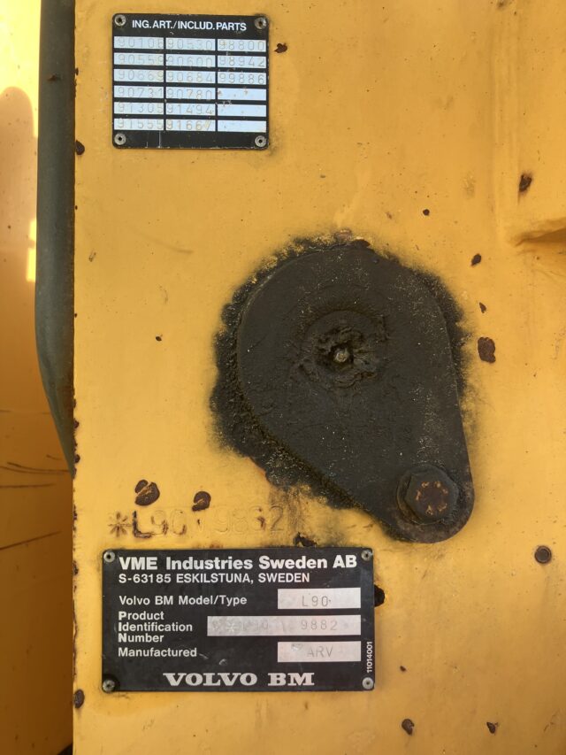 Volvo L90 loading shovel