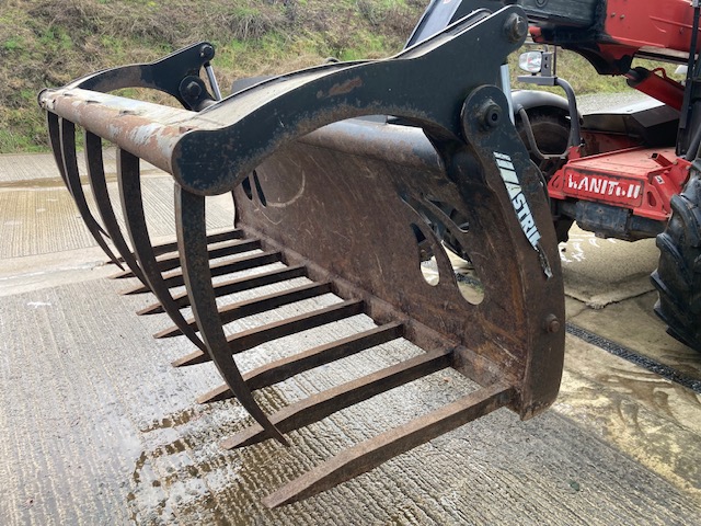 Strimech X Form Muck Grab