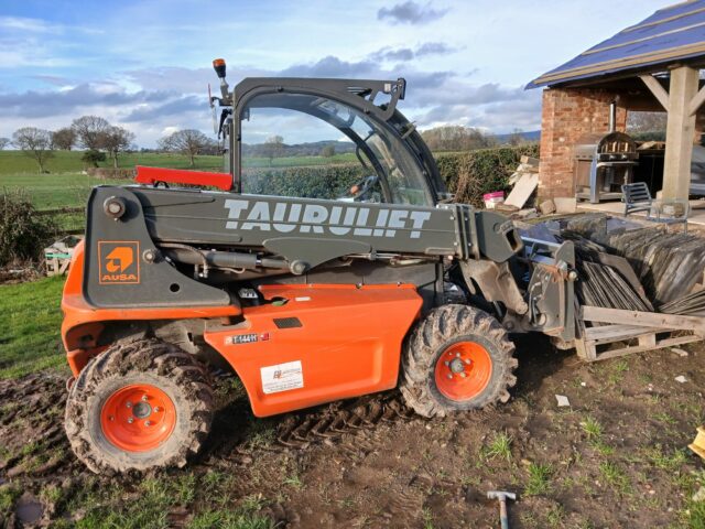 Ausa T144h telehandler forklift