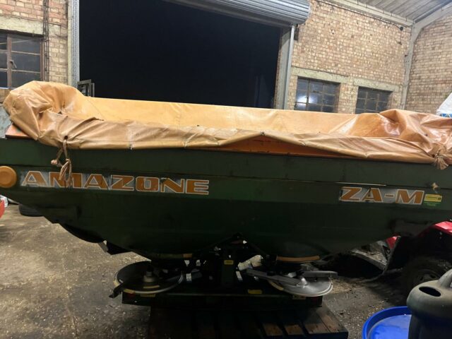 Amazone Fertiliser Spreader