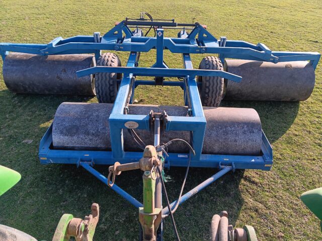 Fleming Folding Flat Rolls