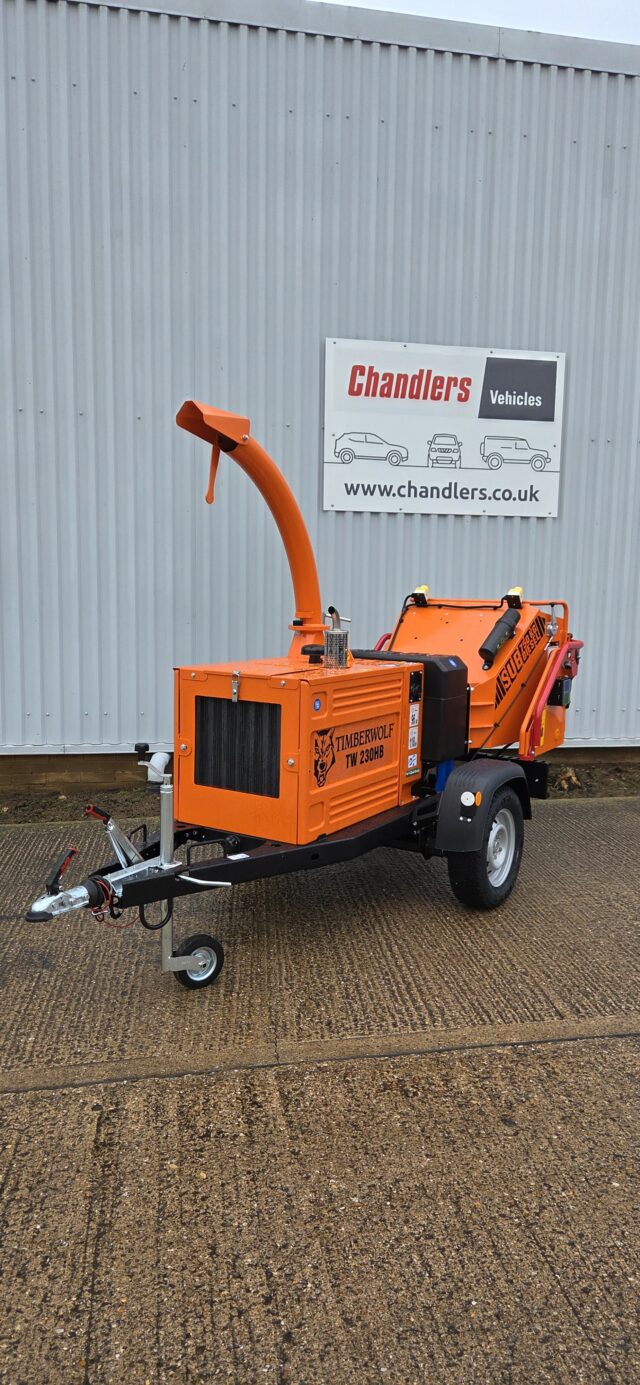 2M041433 TIMBERWOLF TW230HBD WOODCHIPPER