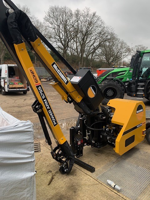 3M000417 MCCONNEL PA5755 HEDGECUTTER