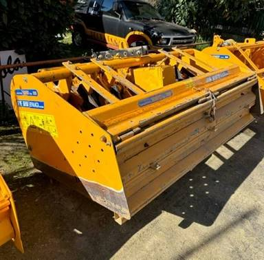 Selvatici Bivanga Spader