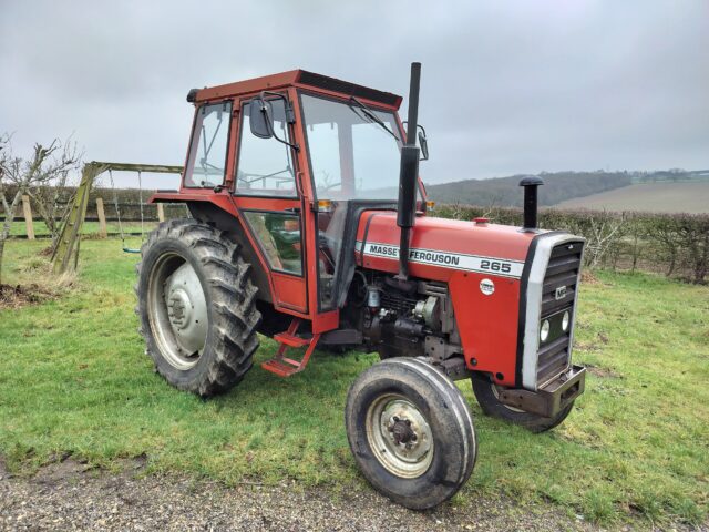 Massey Ferguson 265