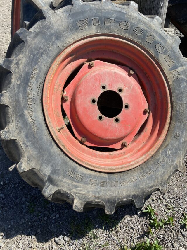 320/85R28 rowcrop wheels 12.4×28