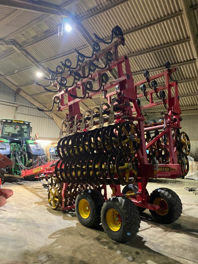 Vaderstad Rexius Twin RST 630