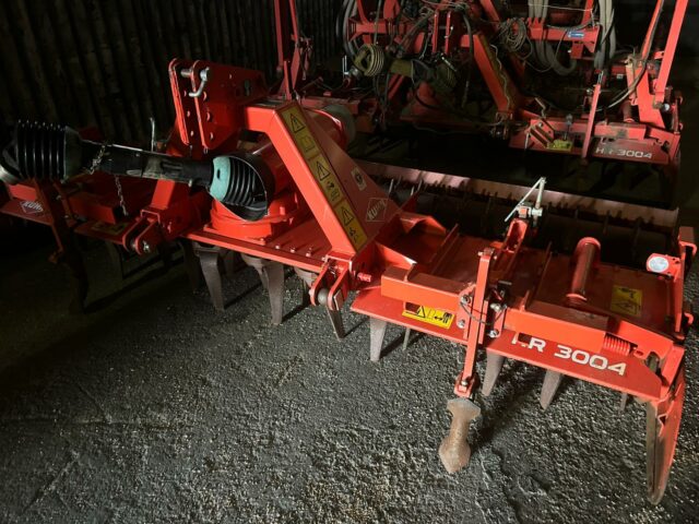 One- 2013 Kuhn HR3004D 3m Power Harrow