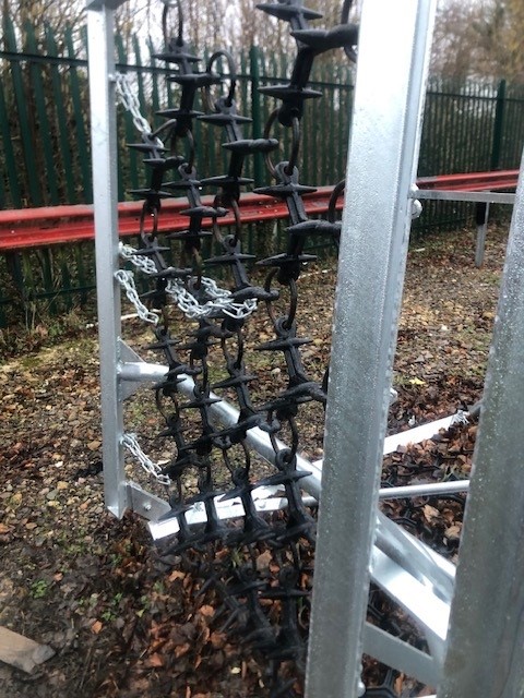 AM000735 2025 RITCHIE 826G CHAIN HARROW