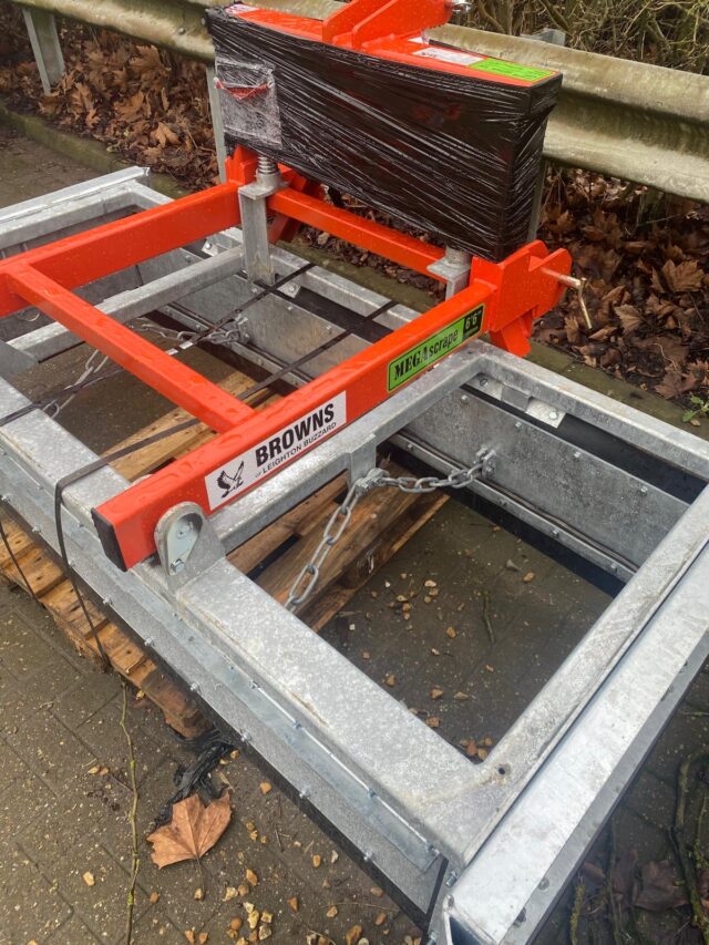 CM000310 BROWNS MEGASCRAPE 6.6′