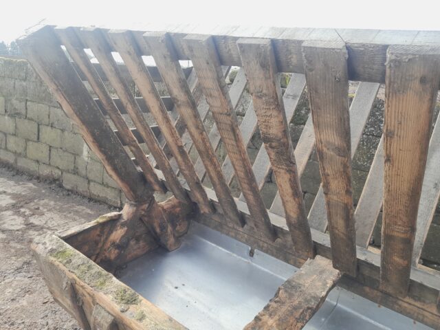 Livestock feeding troughs