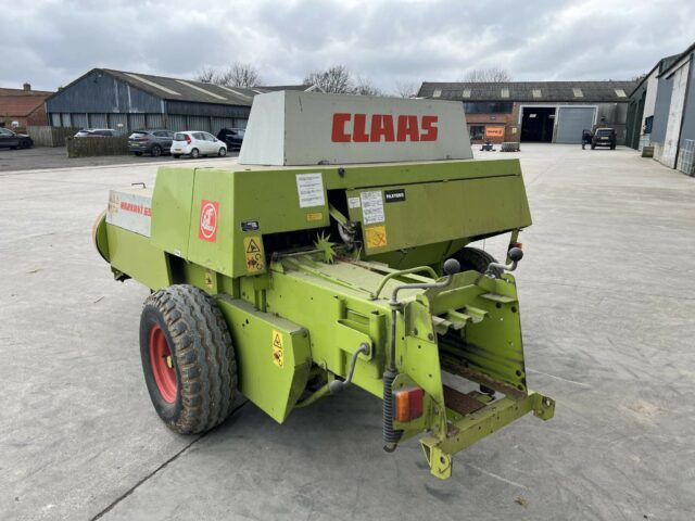 CLAAS MARKANT 65 BALER