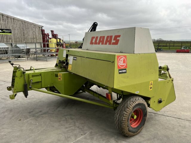 CLAAS MARKANT 65 BALER