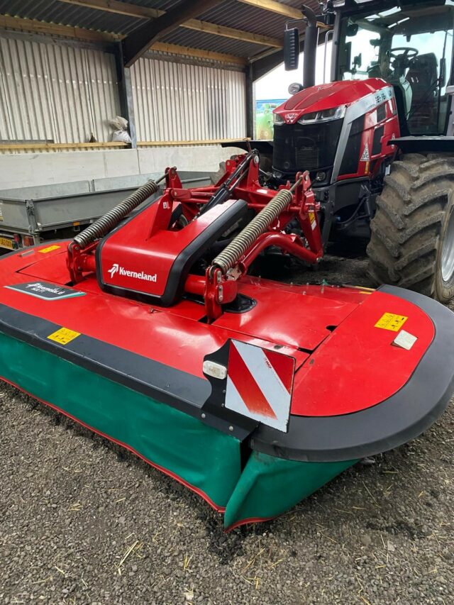 TC02532A 2021 KVERNELAND 3332FT MOWER