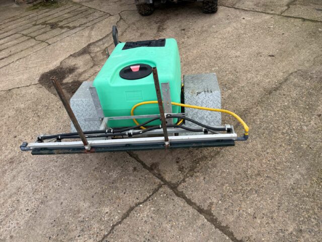 200 ltr Trailed sprayer