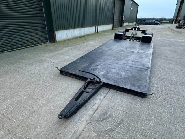 Drop down Low loader trailer