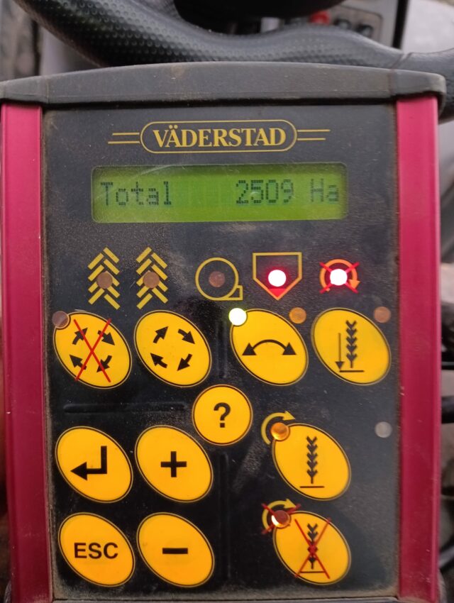 Vaderstad CRD300 carrier seed drill