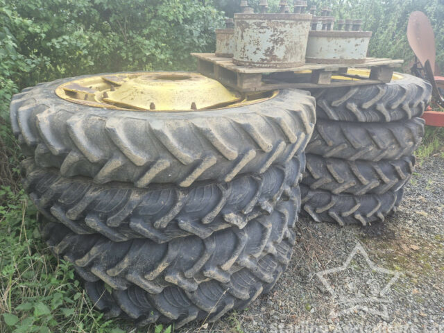 Dual Rowcrops. 270/95R48 and 270/95R32. To MF 6480.