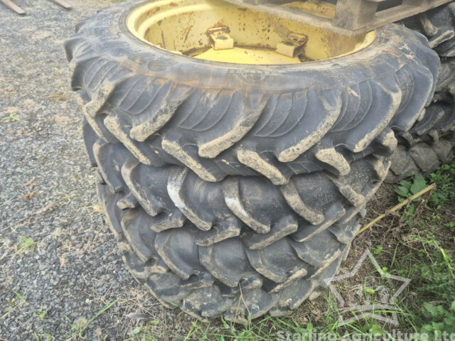 Dual Rowcrops. 270/95R48 and 270/95R32. To MF 6480.