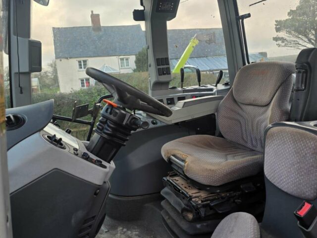 CLAAS ARION 620